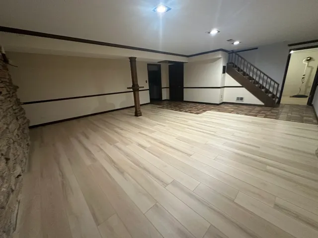 $3,850 | 1836 Wildberry Drive, Unit D, Glenview, IL 60025