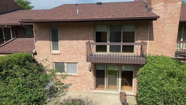 $3,850 | 1836 Wildberry Drive, Unit D, Glenview, IL 60025