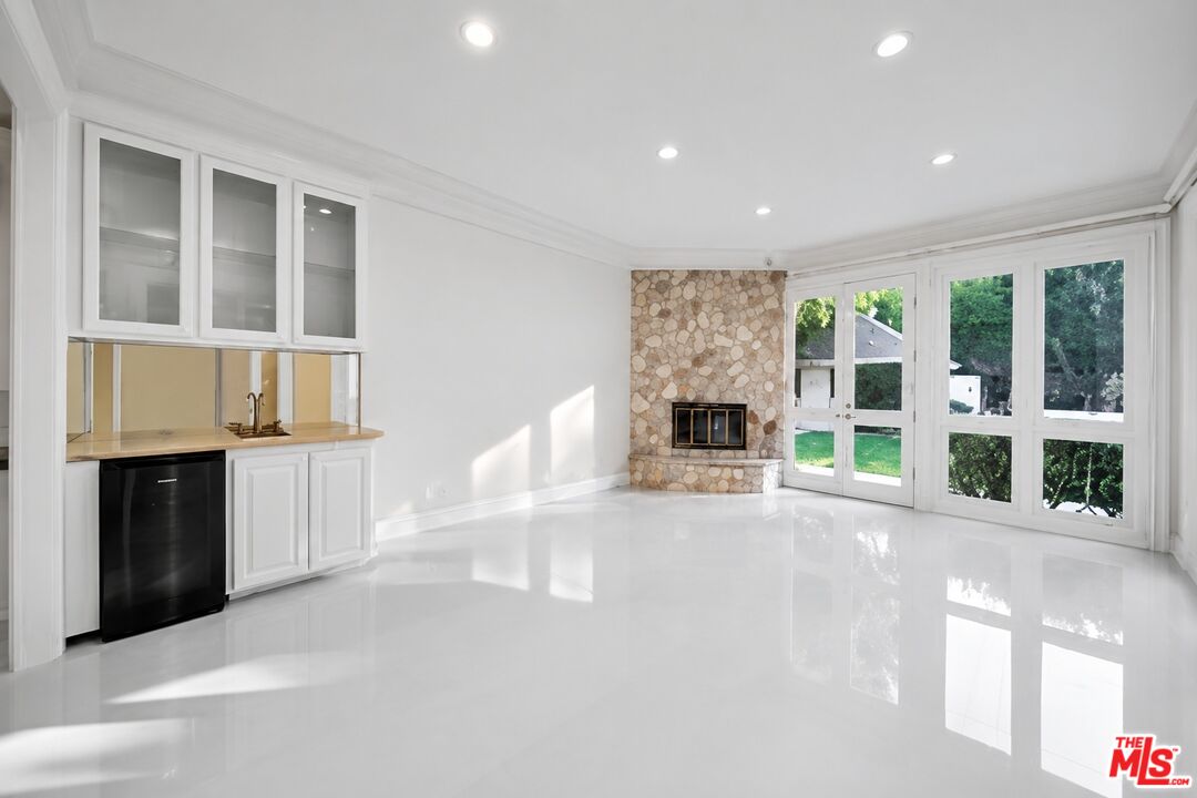 713 Foothill Road Beverly Hills, CA 90210 - Photo 27 of 36 Gallery Image 27