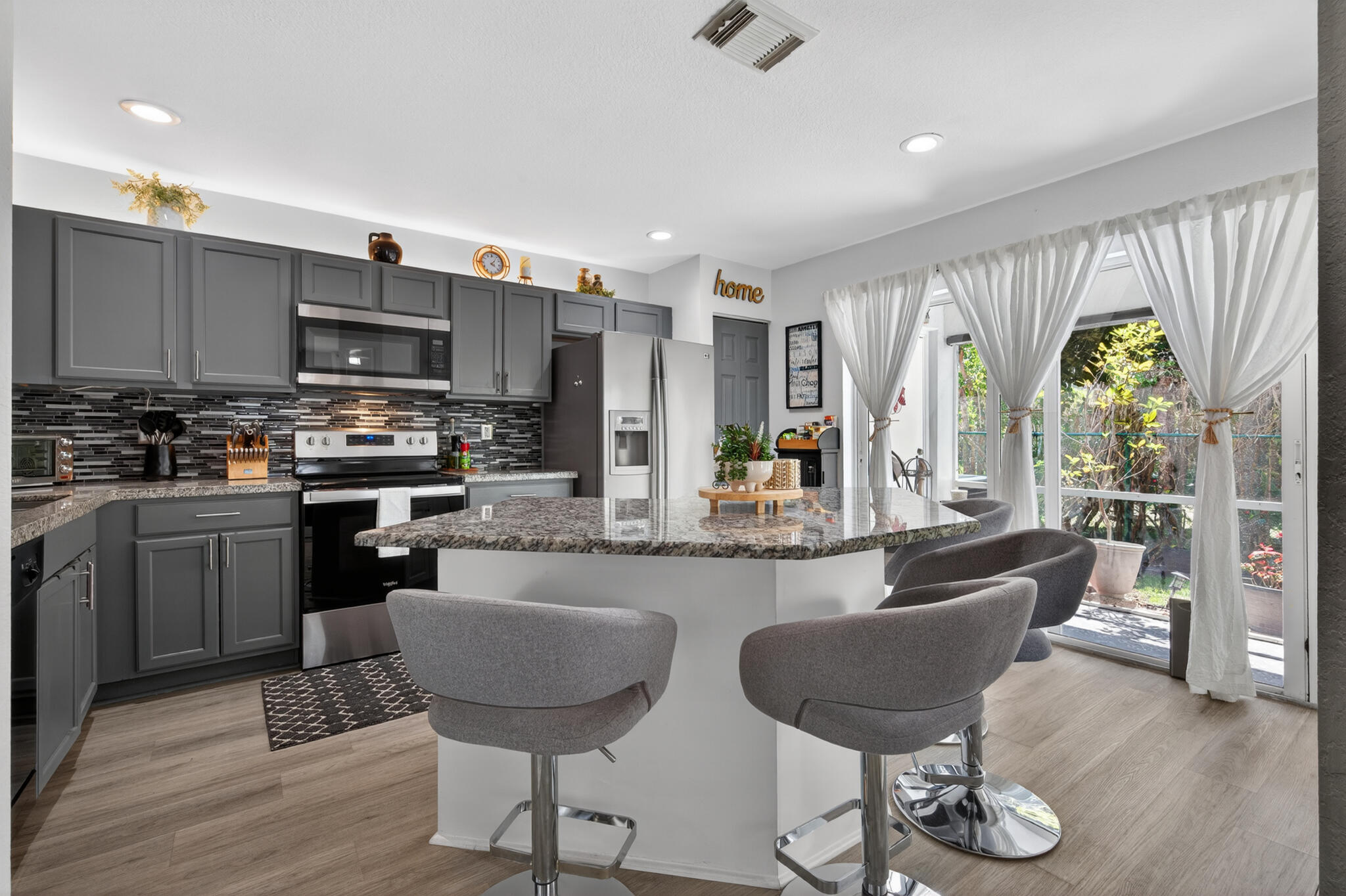 6311 Sandy Bank Terrace Riviera Beach, FL 33407 - Photo 8 of 26 8