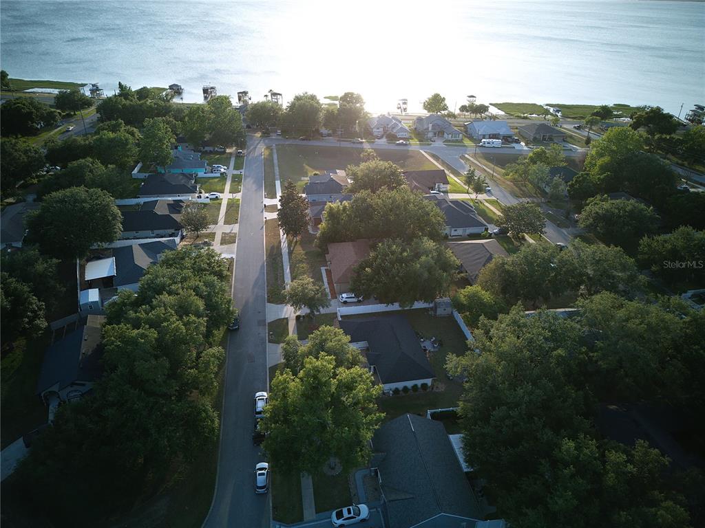 408 Raymond Street Minneola, FL 34715 - Photo 4 of 21 a view of a city