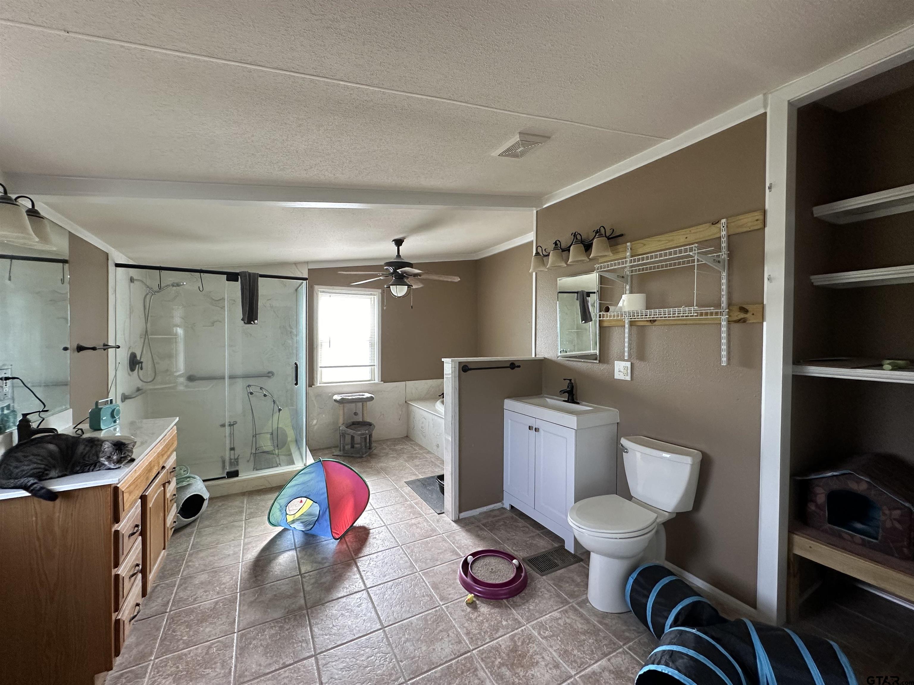 7860 Highway 204 Rusk, TX 75785 - Photo 15 of 38