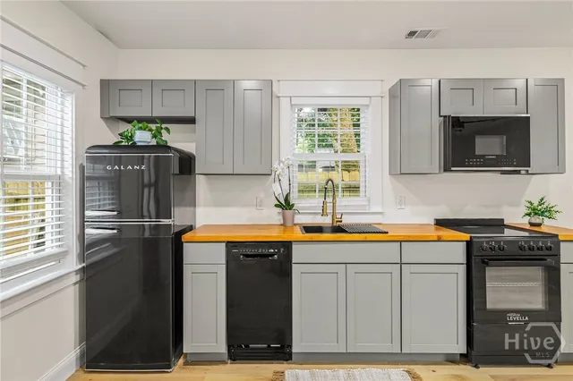 $525,000 | 1223 East 38th Street, Savannah, GA 31404