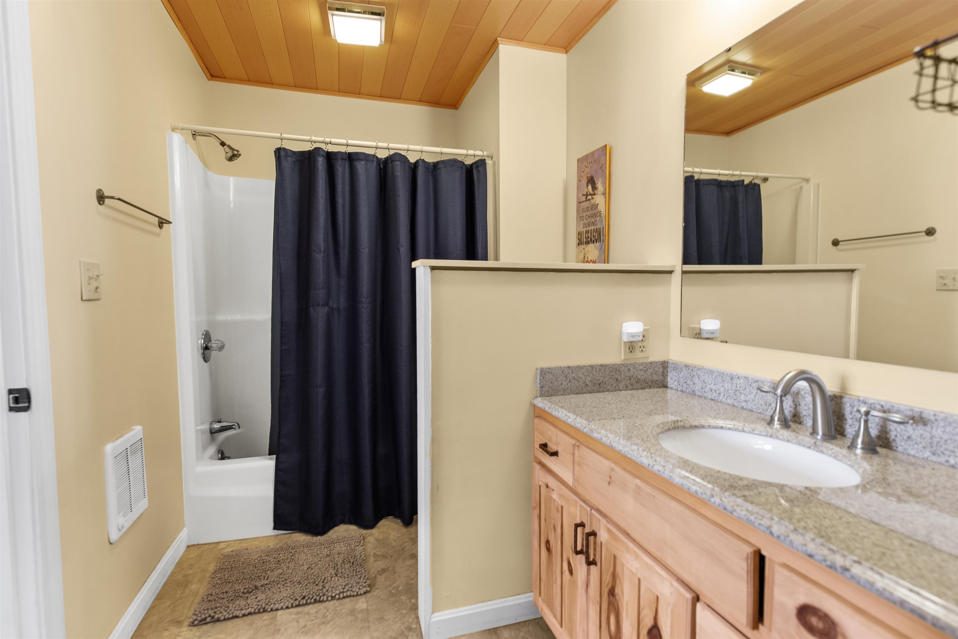 19 Big Coolidge Road, Unit 3 Lincoln, NH 03251 - Photo 21 of 55 Gallery Image 21