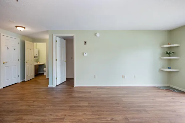 $186,000 | 1102 The Terraces, Shelburne, VT 05482