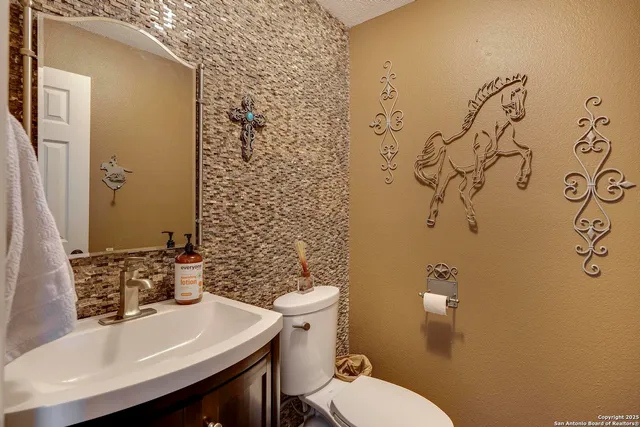 $2,999,999 | 15090 Highway 46, Spring Branch, TX 78070