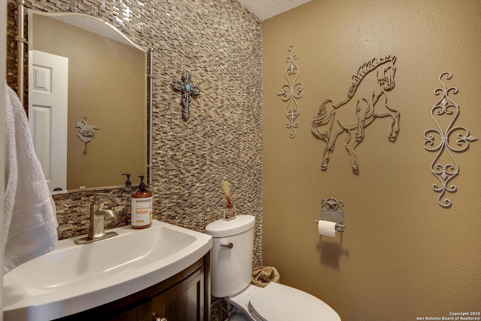 15090 Highway 46 Spring Branch, TX 78070 - Photo 11 of 71