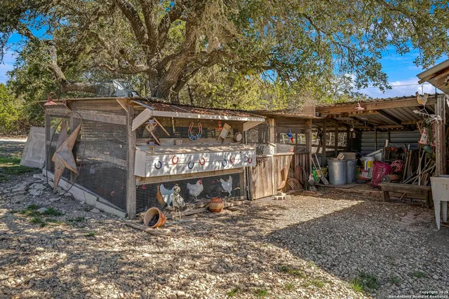 $2,999,999 | 15090 Highway 46, Spring Branch, TX 78070