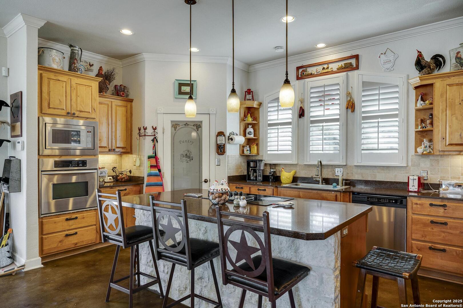 15090 Highway 46 Spring Branch, TX 78070 - Photo 7 of 71