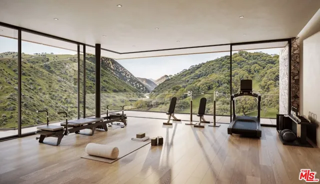 $4,995,000 | 750 North VÃa Santa Ynez, Pacific Palisades, CA 90272