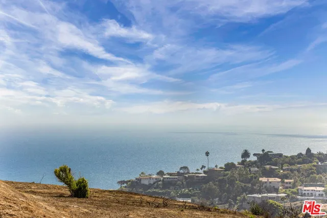$4,995,000 | 750 North VÃa Santa Ynez, Pacific Palisades, CA 90272