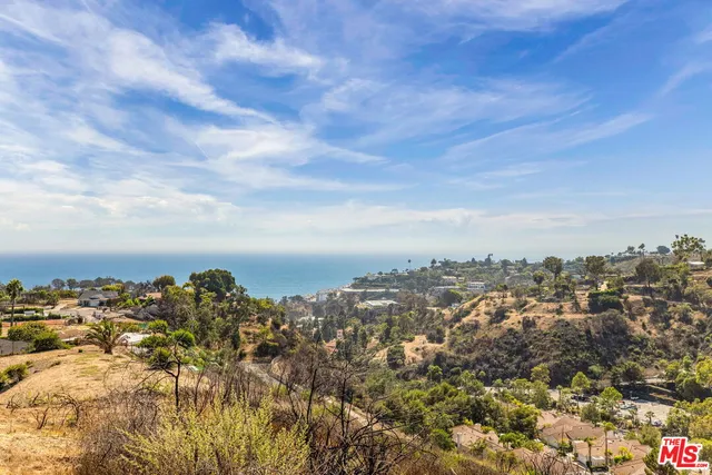 $4,995,000 | 750 North VÃa Santa Ynez, Pacific Palisades, CA 90272