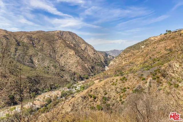 $4,995,000 | 750 North VÃa Santa Ynez, Pacific Palisades, CA 90272