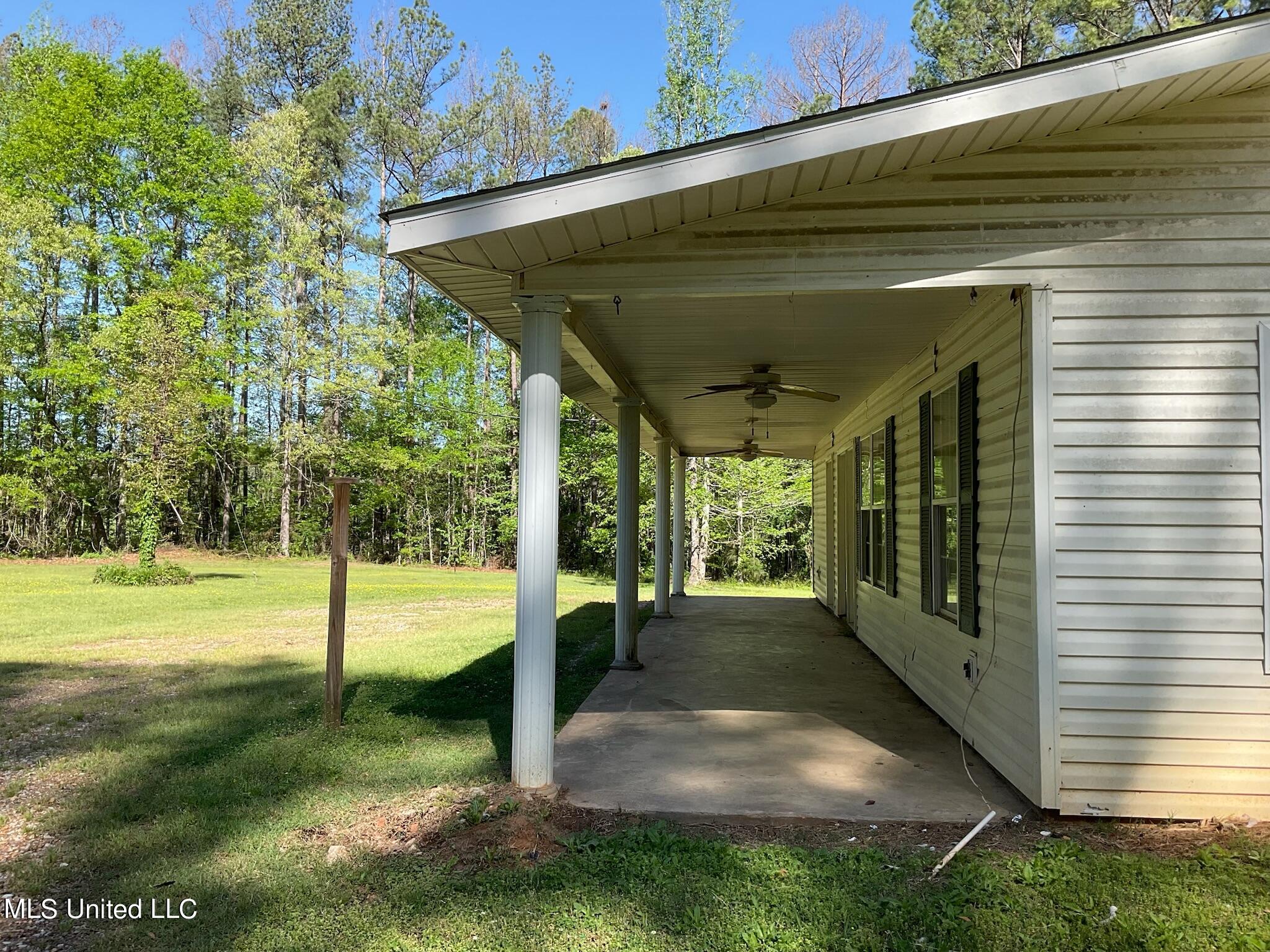 691 Manning Wicker Road Lake, MS 39092 - Photo 3 of 14 IMG_3506