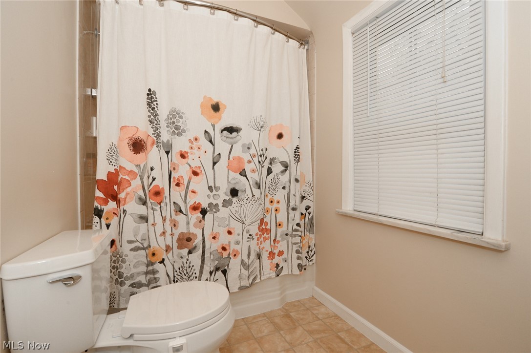 1304 Ford Road Lyndhurst, OH 44124 - Photo 14 of 29 FULL BATH