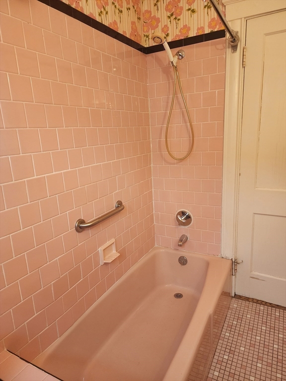 358 Eastern Avenue, Unit 2 Lynn, MA 01902 - Photo 8 of 9