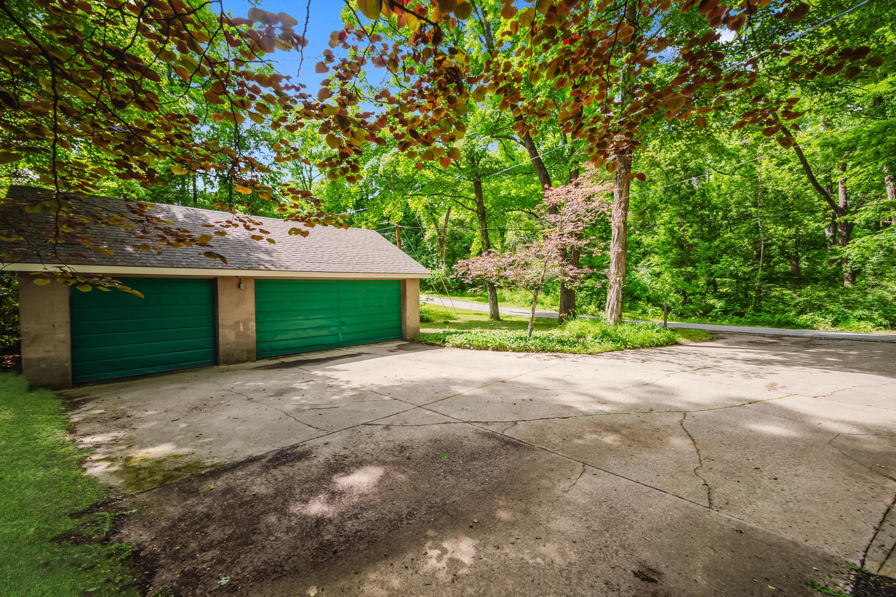 8289 Olentangy River Road Columbus, OH 43235 - Photo 52 of 71