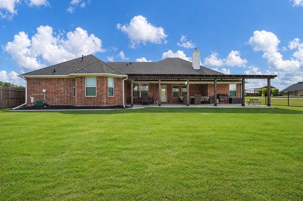 940 Lester Burt Road Farmersville, TX 75442 - Photo 2 of 27