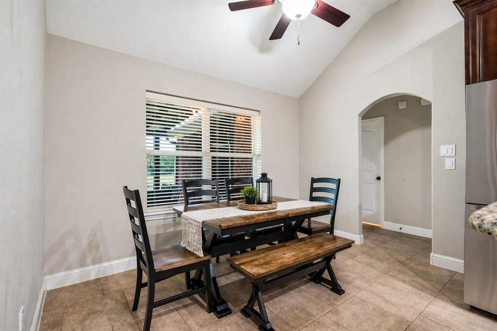 940 Lester Burt Road Farmersville, TX 75442 - Photo 7 of 27