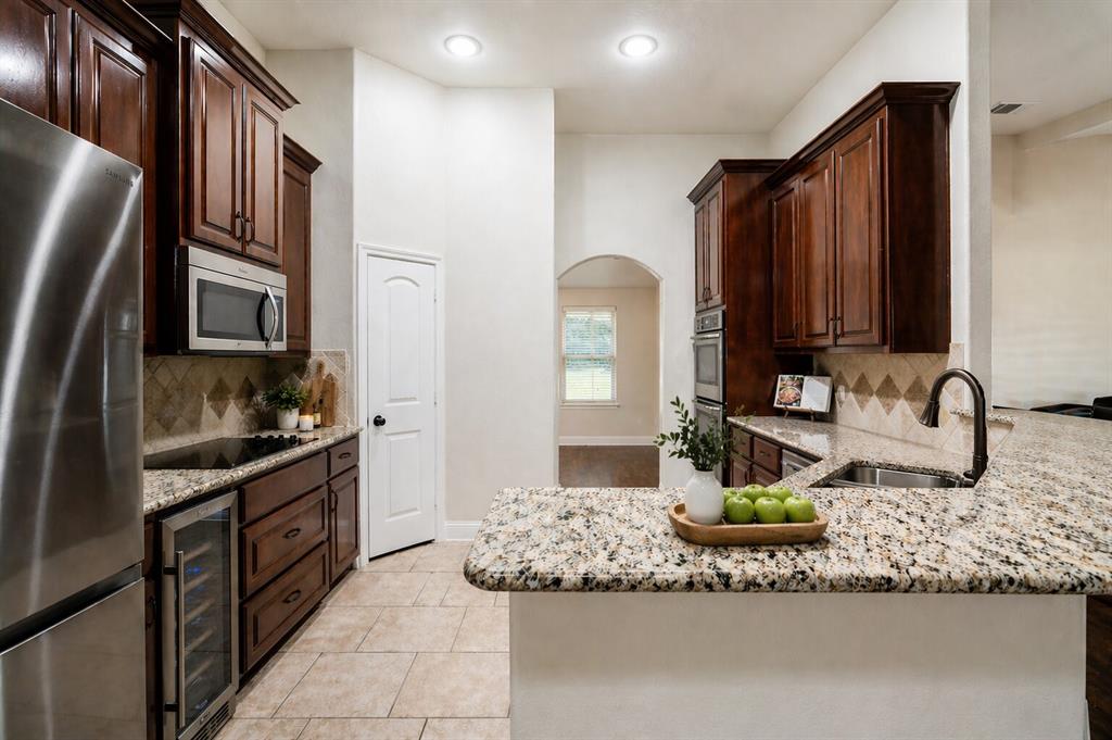 940 Lester Burt Road Farmersville, TX 75442 - Photo 8 of 27