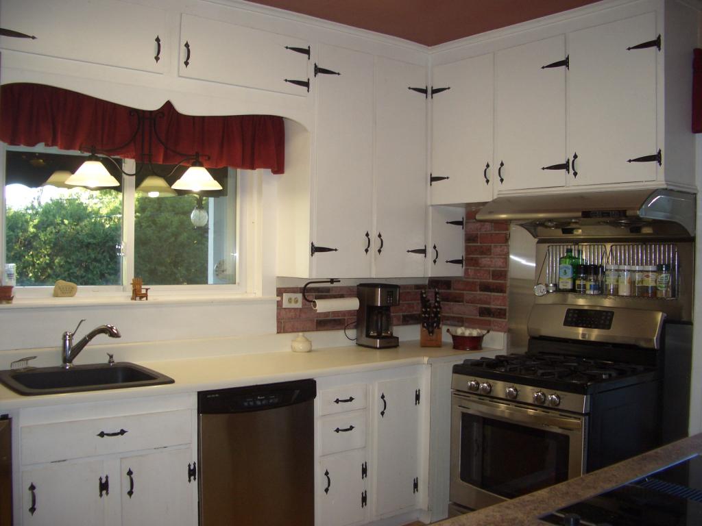 355 Furnace Road Pittsford, VT 05763 - Photo 3 of 36
