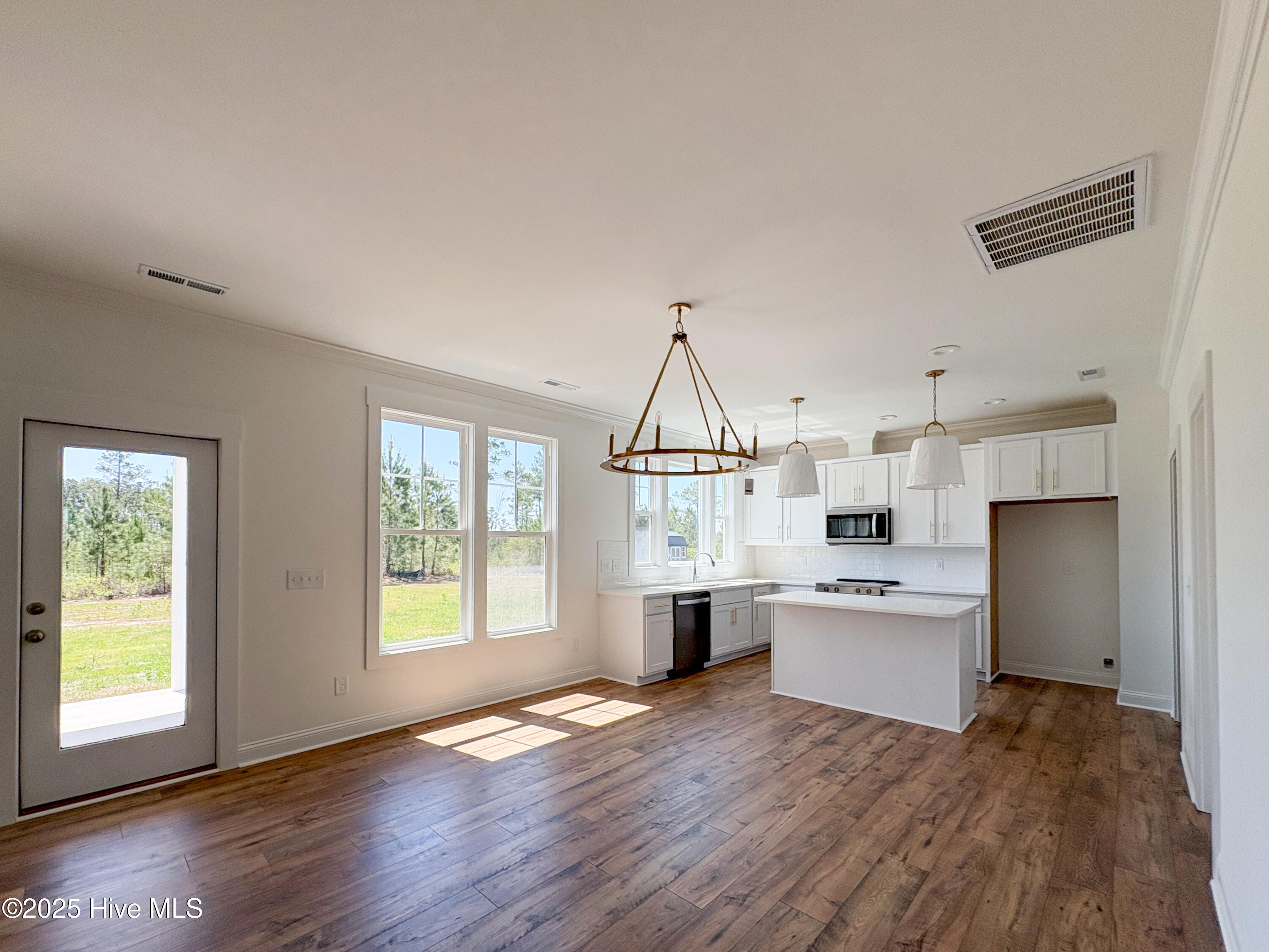 623 High Tide Drive Holly Ridge, NC 28445 - Photo 9 of 28 IMG_9081