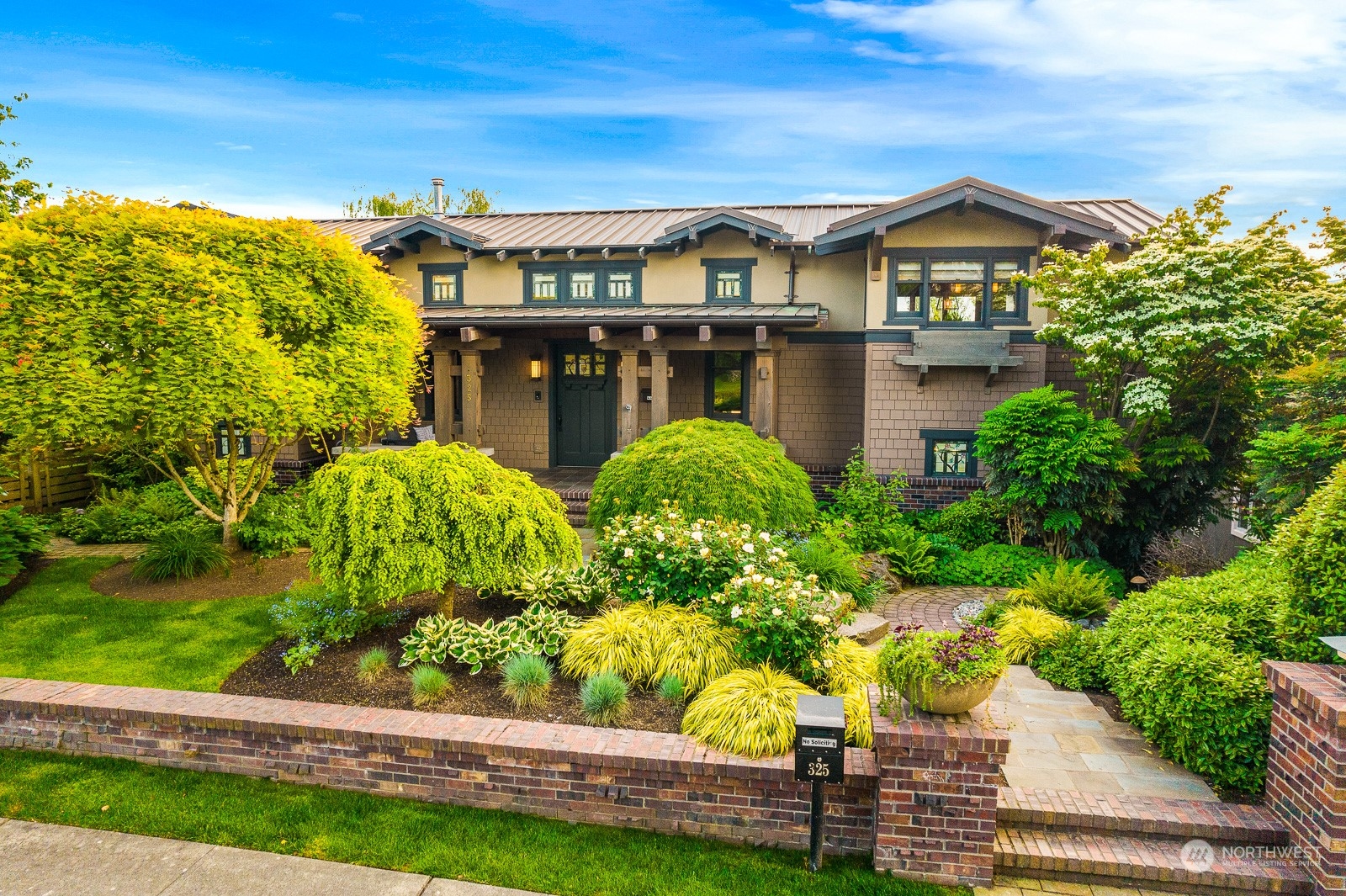 325 7th Ave West  