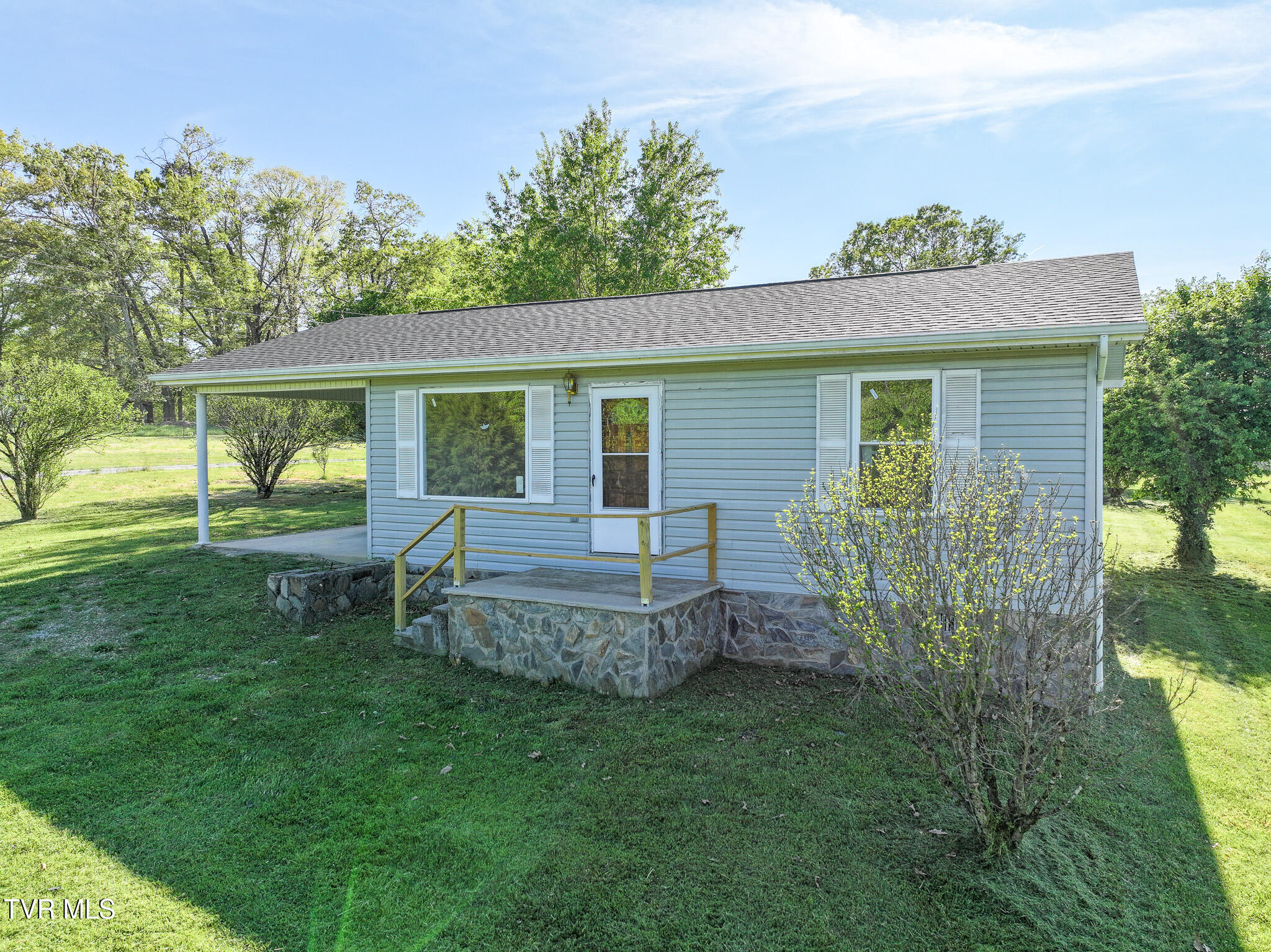 3305 Old Kentucky Road West Mosheim, TN 37818 - Photo 22 of 29 DJI_20260417155938_0672_D