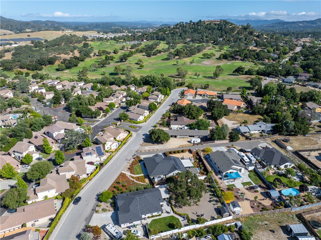 8550 El Corte Road Atascadero, CA 93422 - Photo 65 of 72 an aerial view of a city
