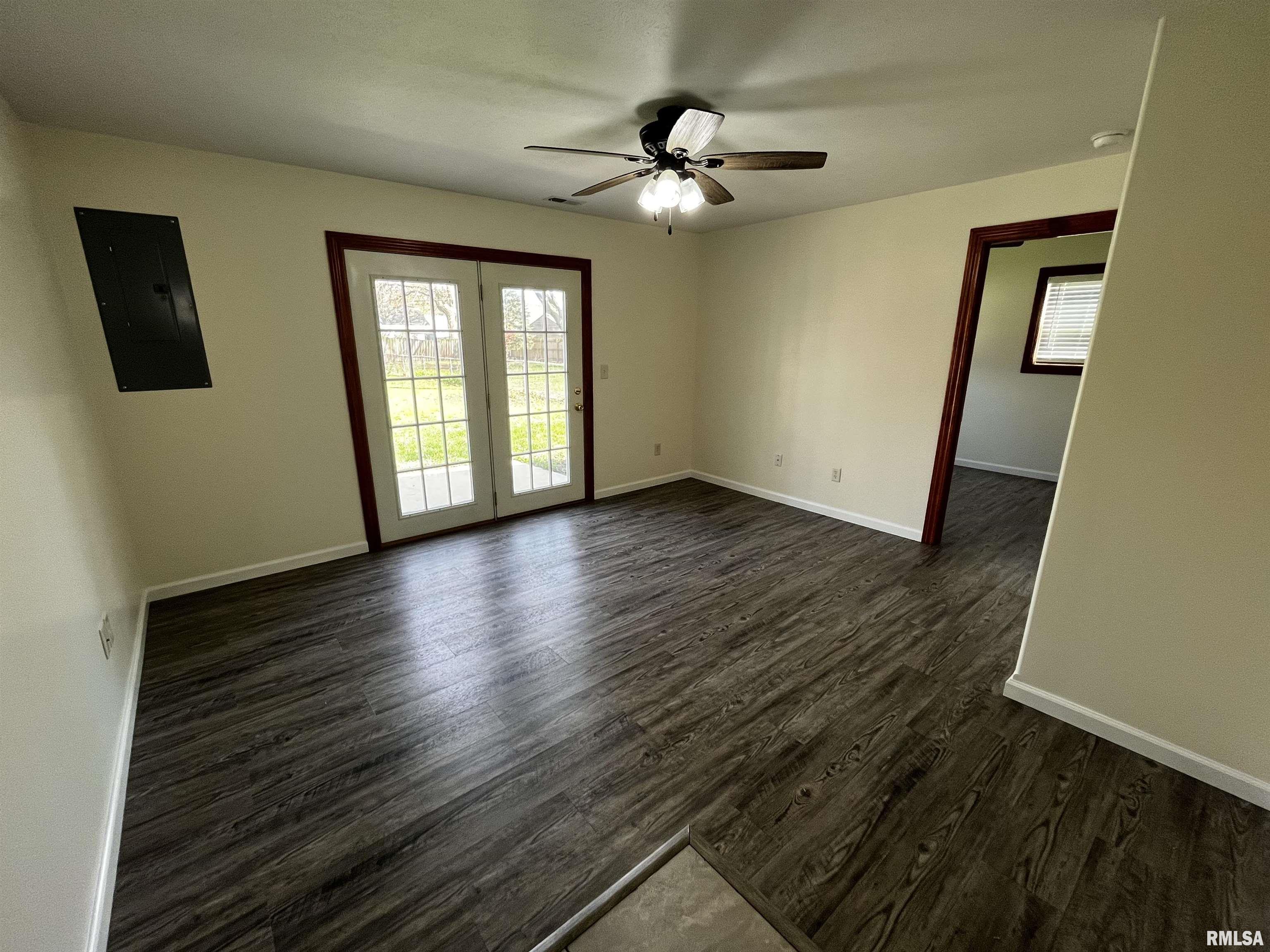 3020 South 2nd Street Springfield, IL 62703 - Photo 7 of 20