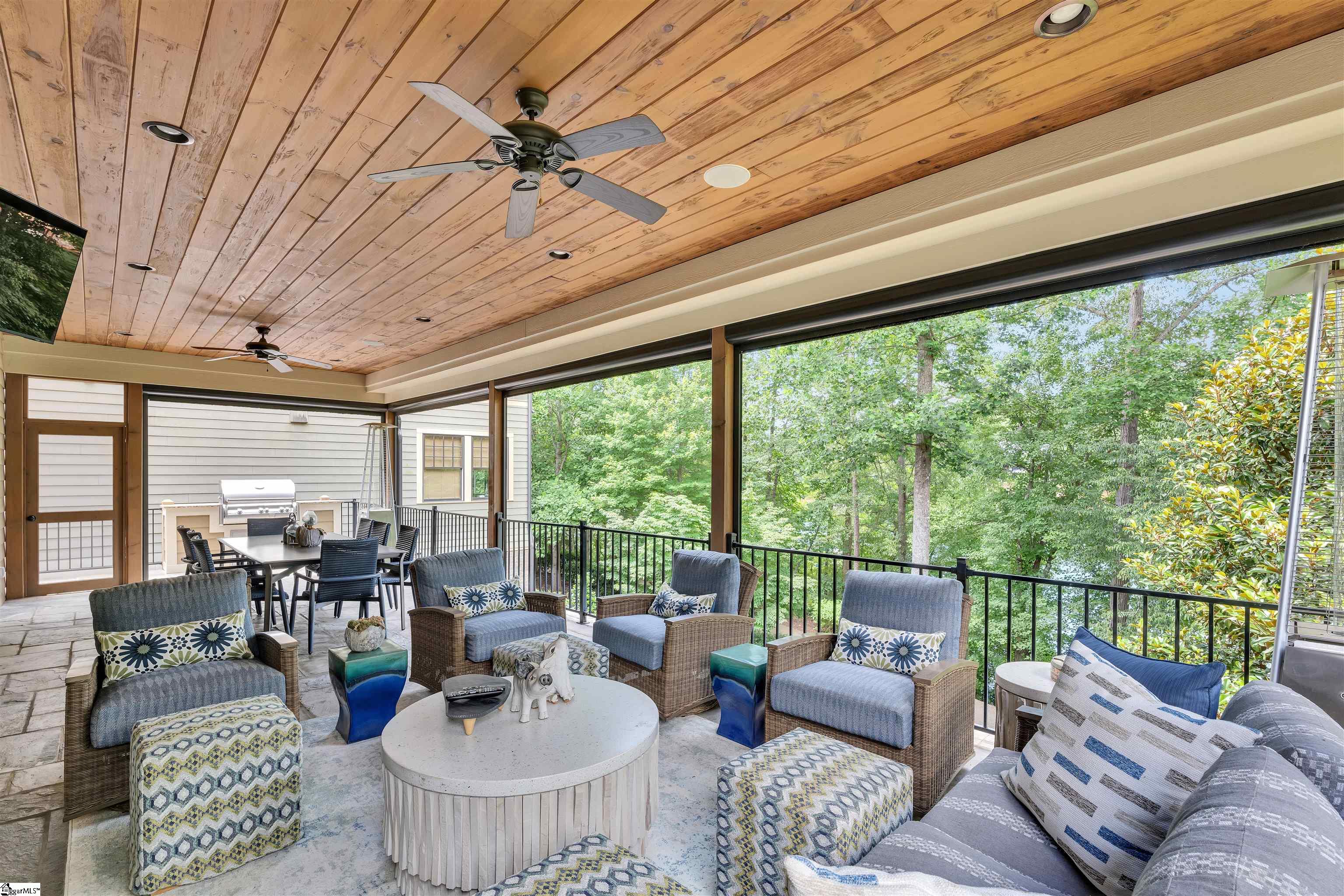 155 Village Point Drive Sunset, SC 29685 - Photo 4 of 47