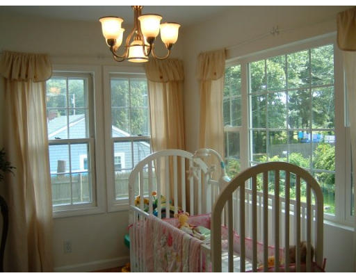 8 South Lakeview Road Norton, MA 02766 - Photo 11 of 17 Gallery Image 11