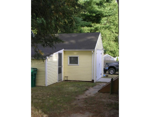 8 South Lakeview Road Norton, MA 02766 - Photo 5 of 17 Gallery Image 5