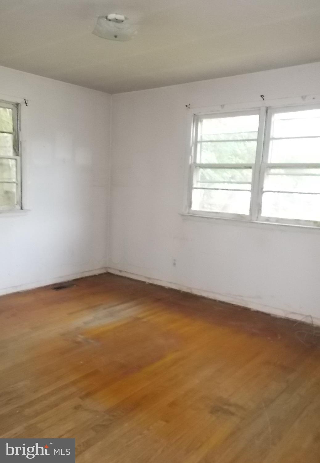 127 Jewell Road Dunkirk, MD 20754 - Photo 14 of 18 Bedroom