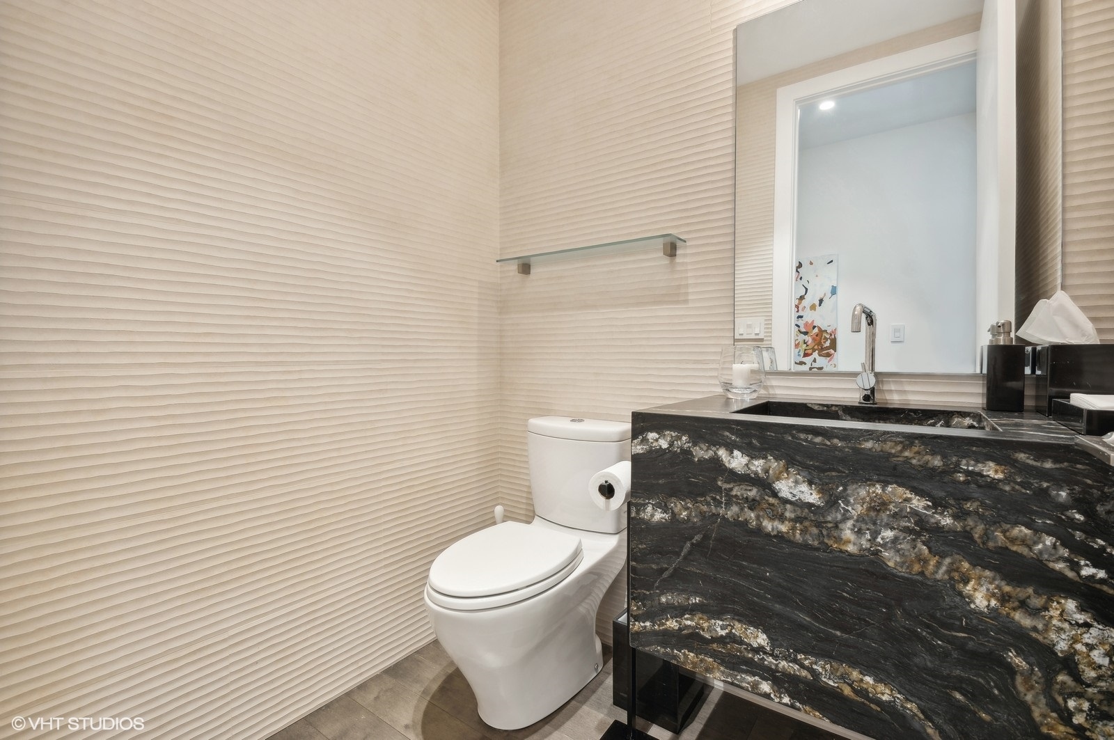 1625 North Burling Street, Unit 401 Chicago, IL 60614 - Photo 30 of 42 a bathroom with a toilet and a sink