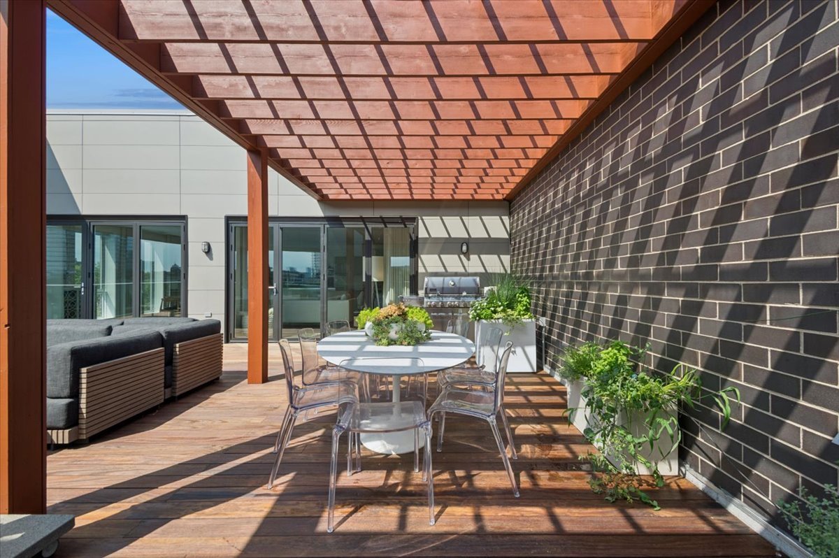 1625 North Burling Street, Unit 401 Chicago, IL 60614 - Photo 35 of 42 a outdoor space with a patio