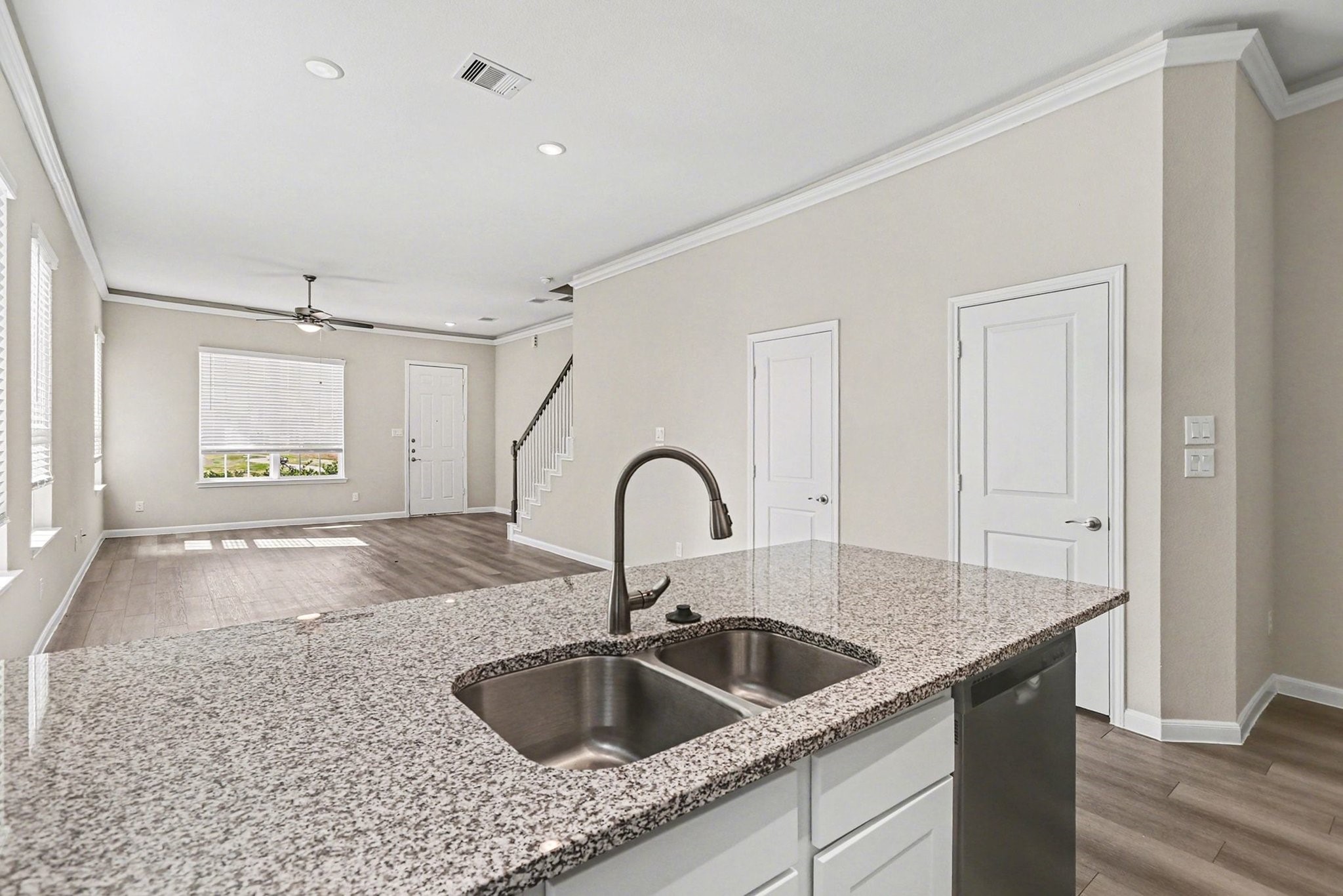 19602 Pradera Meadows Loop Rosharon, TX 77583 - Photo 10 of 47