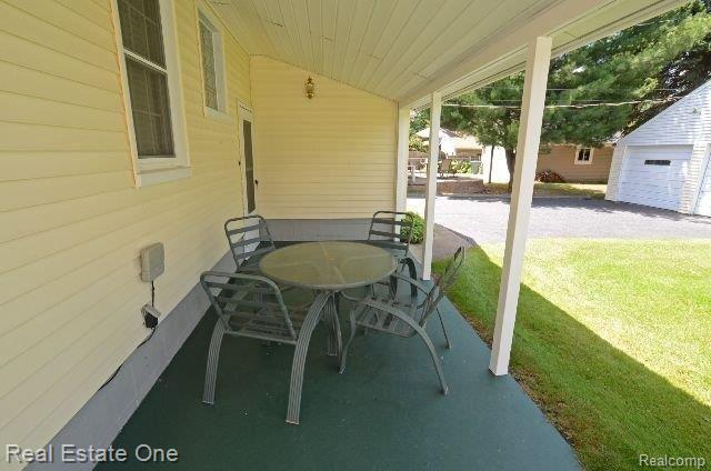 363 Highland Avenue Rochester, MI 48307 - Photo 18 of 21 Great for Entertaining!