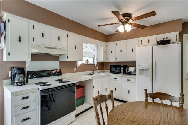 3312 New Towne Road Antioch, TN 37013 - Photo 7 of 9 Plenty of cabinet and counter space in this kitchen.