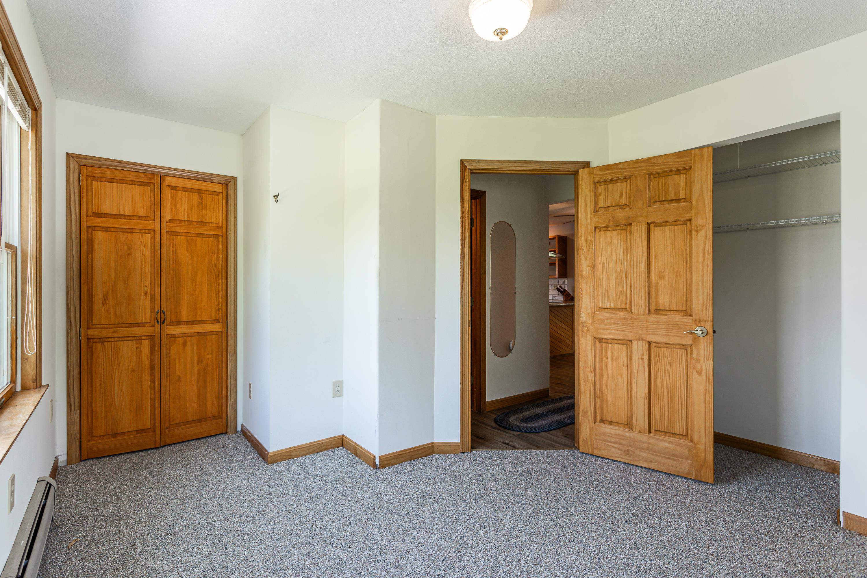 929 Packer Road Mount Holly, VT 05742 - Photo 25 of 48