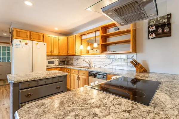 $465,000 | 929 Packer Road, Mount Holly, VT 05742