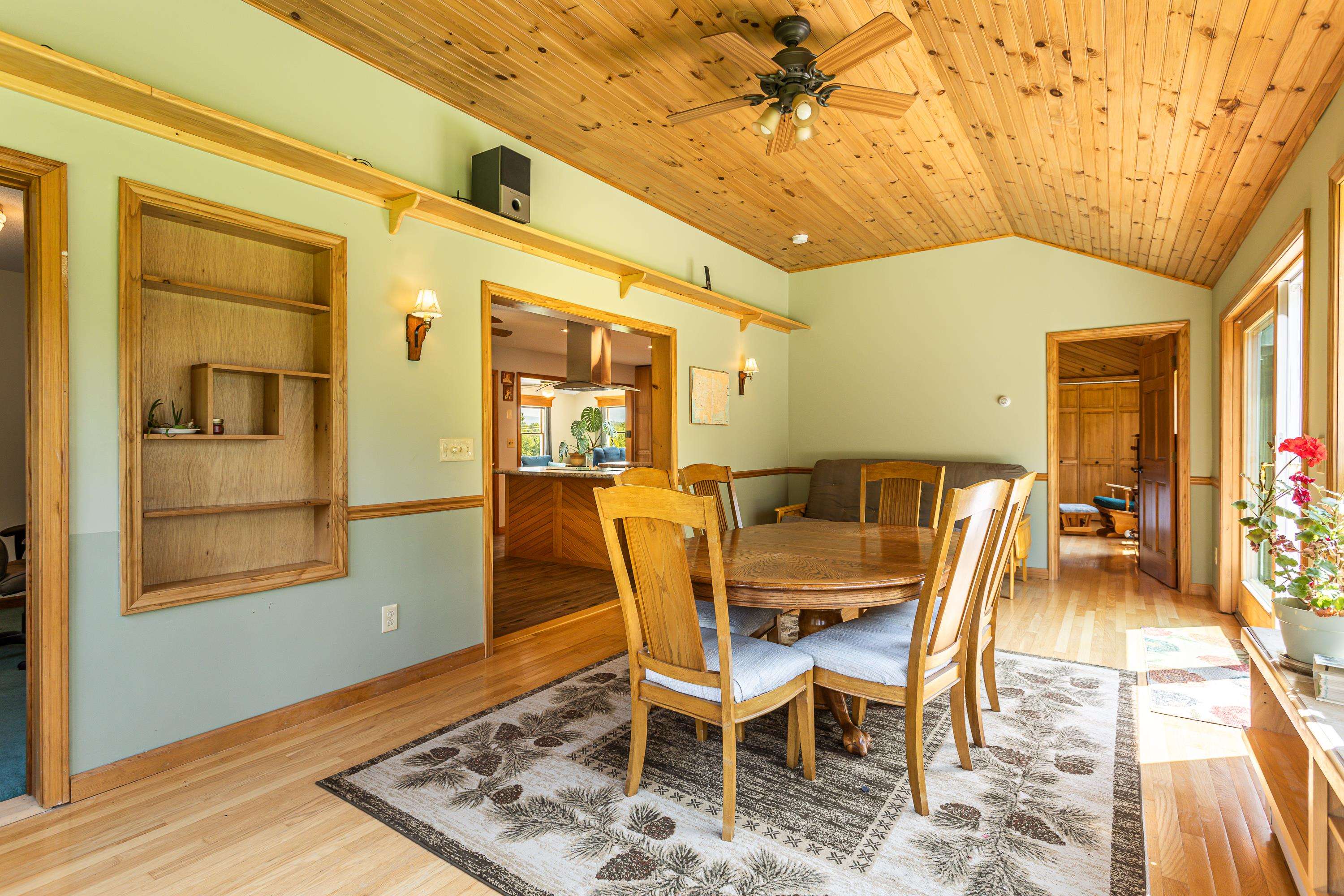 929 Packer Road Mount Holly, VT 05742 - Photo 9 of 48