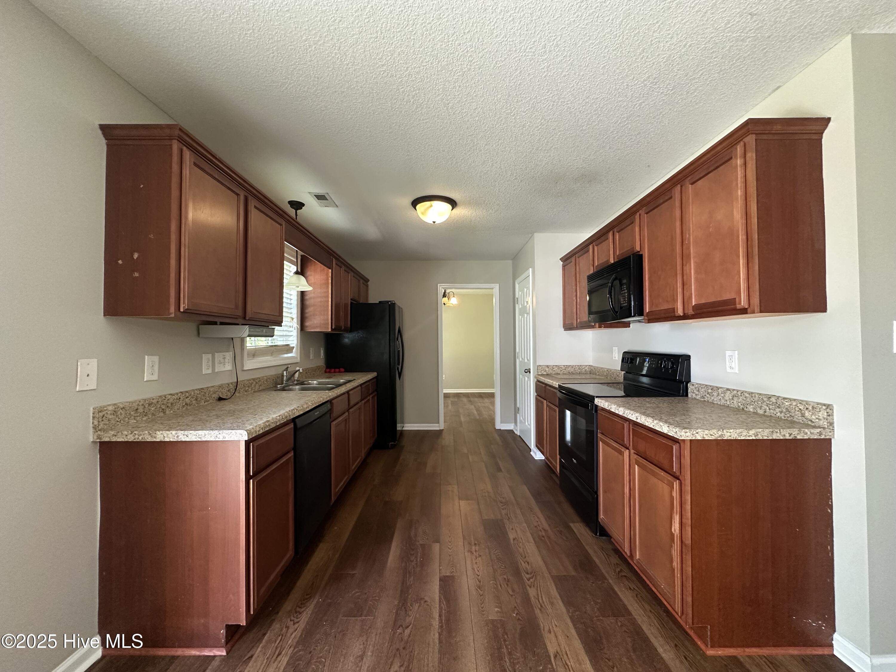 121 Mandy Lane Hubert, NC 28539 - Photo 13 of 39 IMG_9157