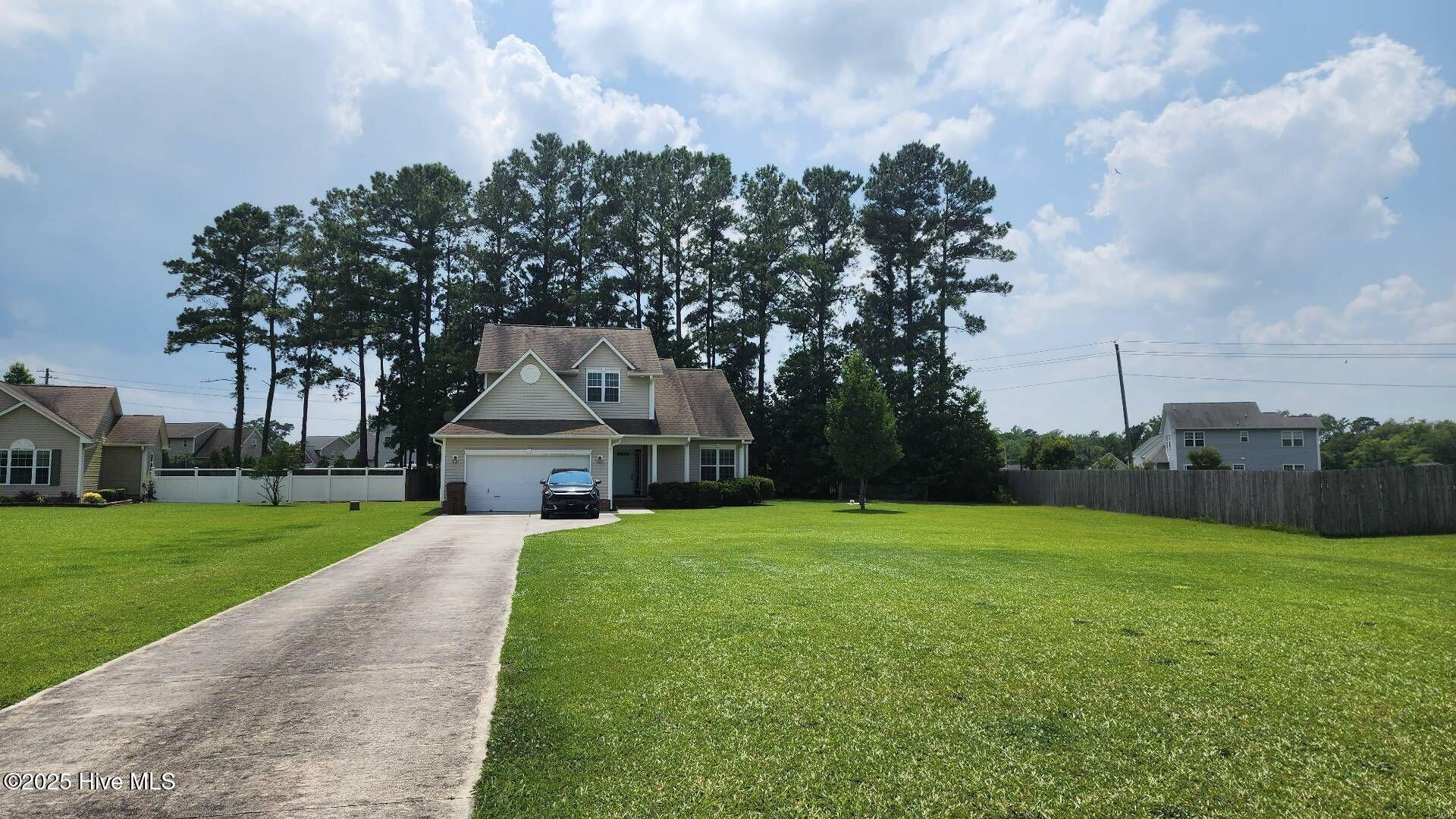 121 Mandy Lane Hubert, NC 28539 - Photo 2 of 39 1688071765540.JPEG