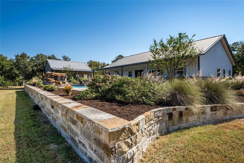 1580 Guenther Road, La Grange, TX 78945 Compass