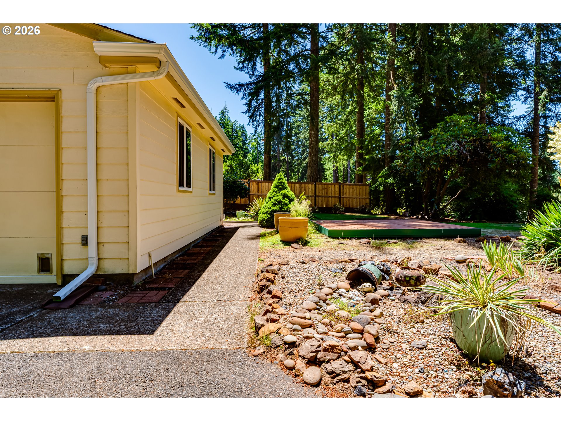 88119 Tiki Lane Springfield, OR 97478 - Photo 38 of 46 Front Yard