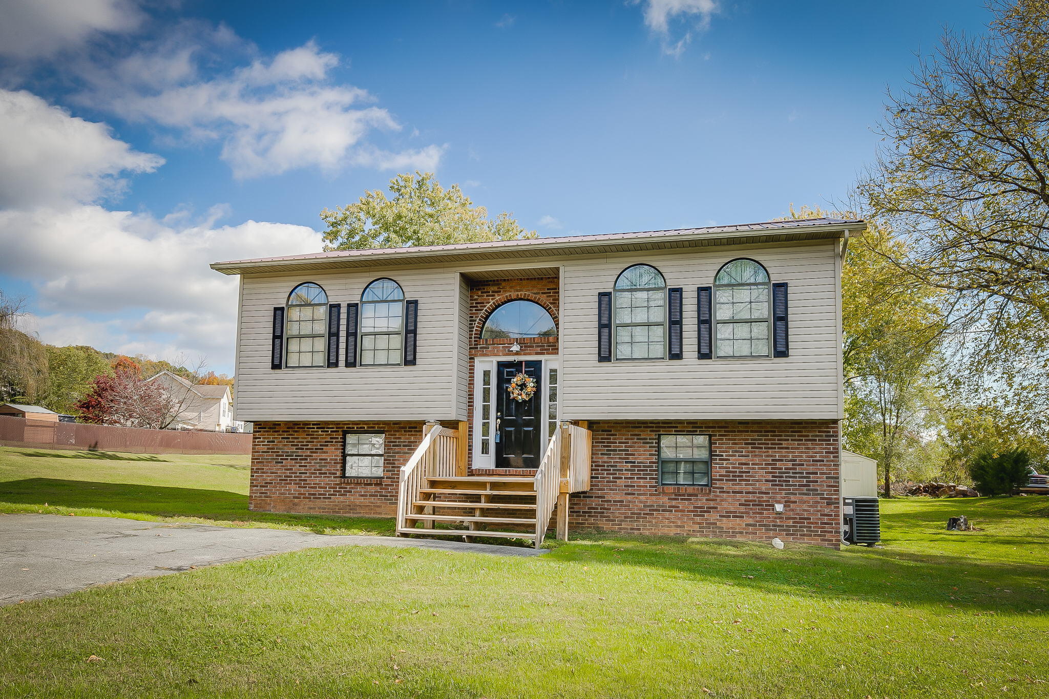 550 Oak Grove Road Gray, TN 37615 - Photo 1 of 32 1-web-or-mls-Oak Grove