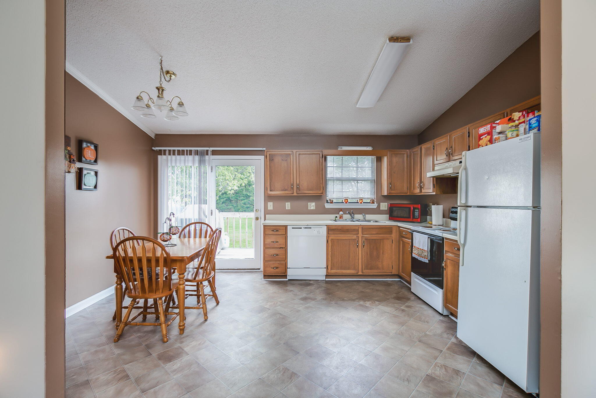 550 Oak Grove Road Gray, TN 37615 - Photo 9 of 32 9-web-or-mls-Oak Grove-9