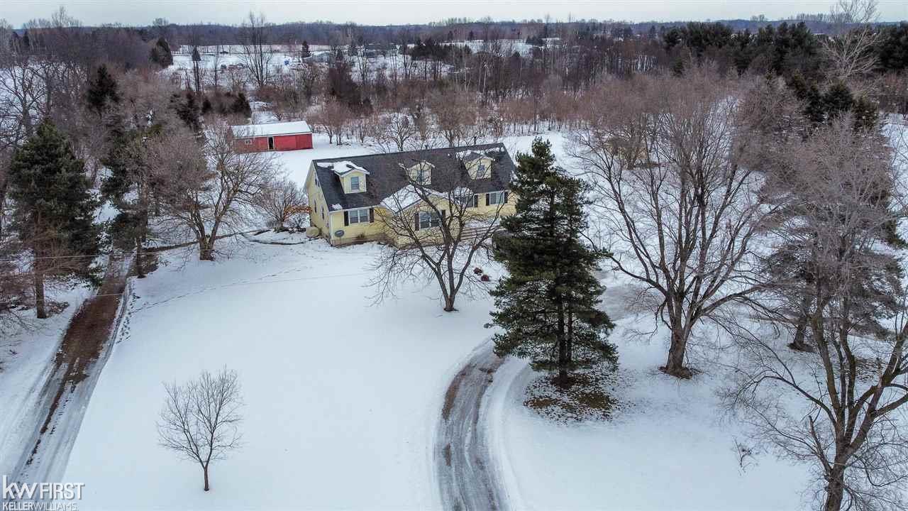 222 Pittsburg Road Owosso, MI 48867 - Photo 4 of 51