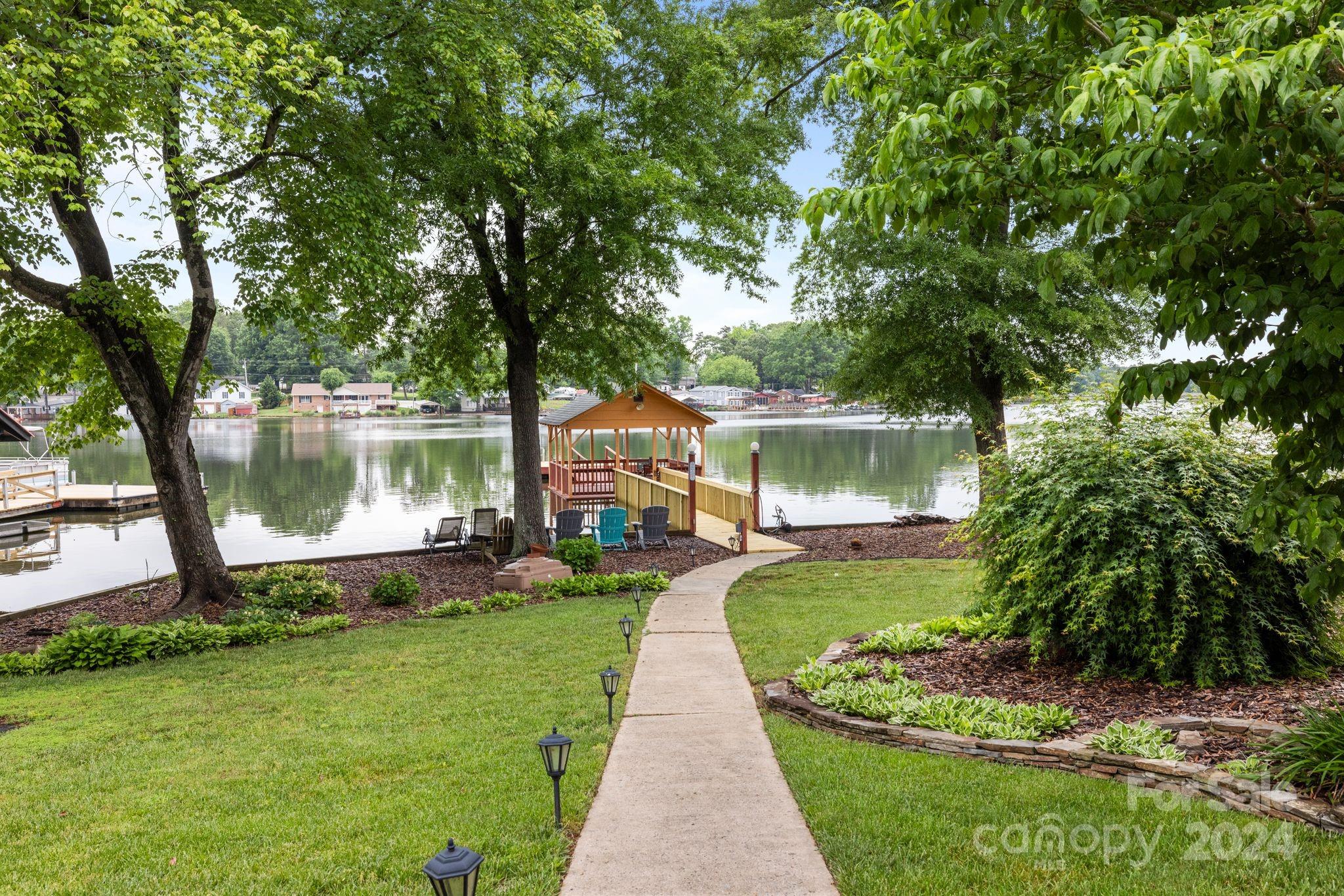 701 Riverside Drive Lexington, NC 27292 - Photo 1 of 35 Gallery Image 1